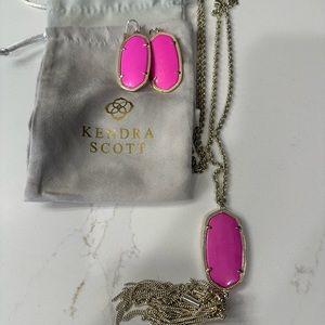 Kendra Scott matching Ella drop earrings and tassel necklace in hot pink.